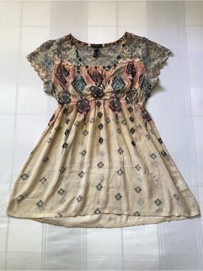 Vintage Flowy Bohemian Babydoll Top With Lace Accents